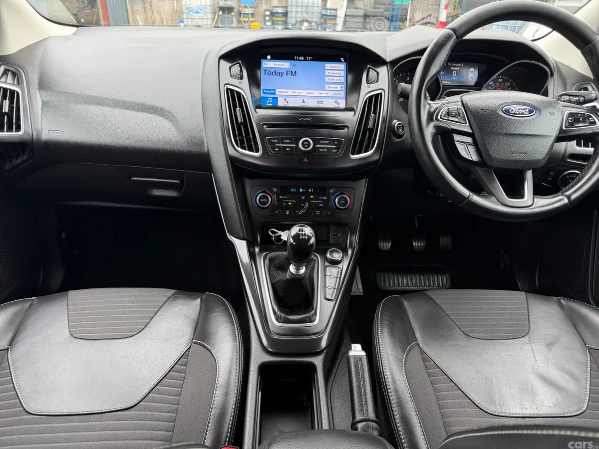 Ford Focus Hatchback, Diesel, 2018, Blue