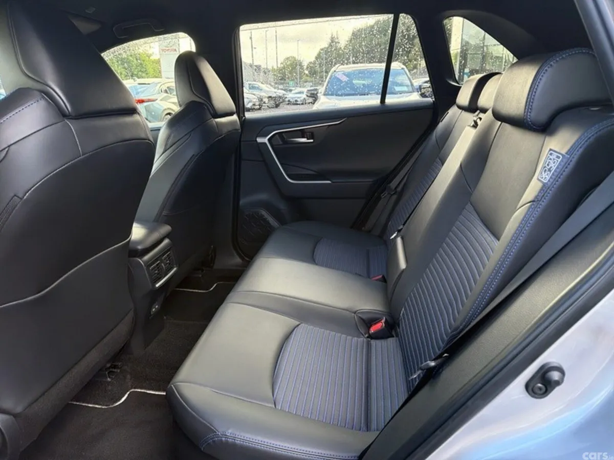 Toyota RAV4 SUV, Petrol Hybrid, 2025, Grey