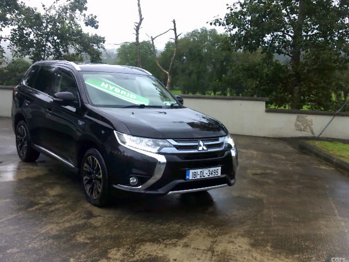 Mitsubishi Outlander SUV, Petrol Plug-in Hybrid, 2018, Black