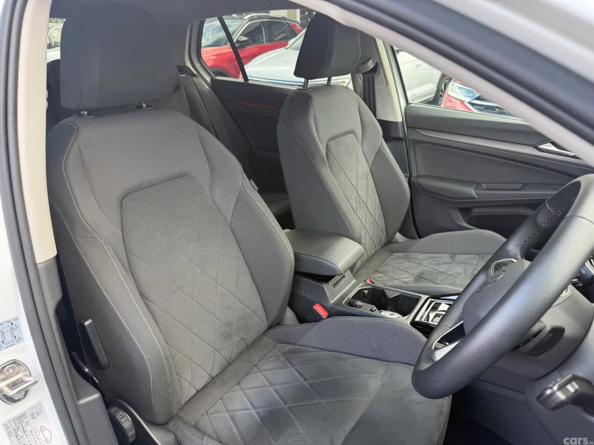 Volkswagen Golf Hatchback, Diesel, 2024, White