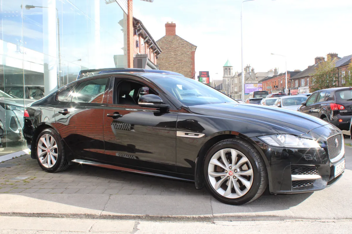 Jaguar XF Saloon, Diesel, 2019, Black