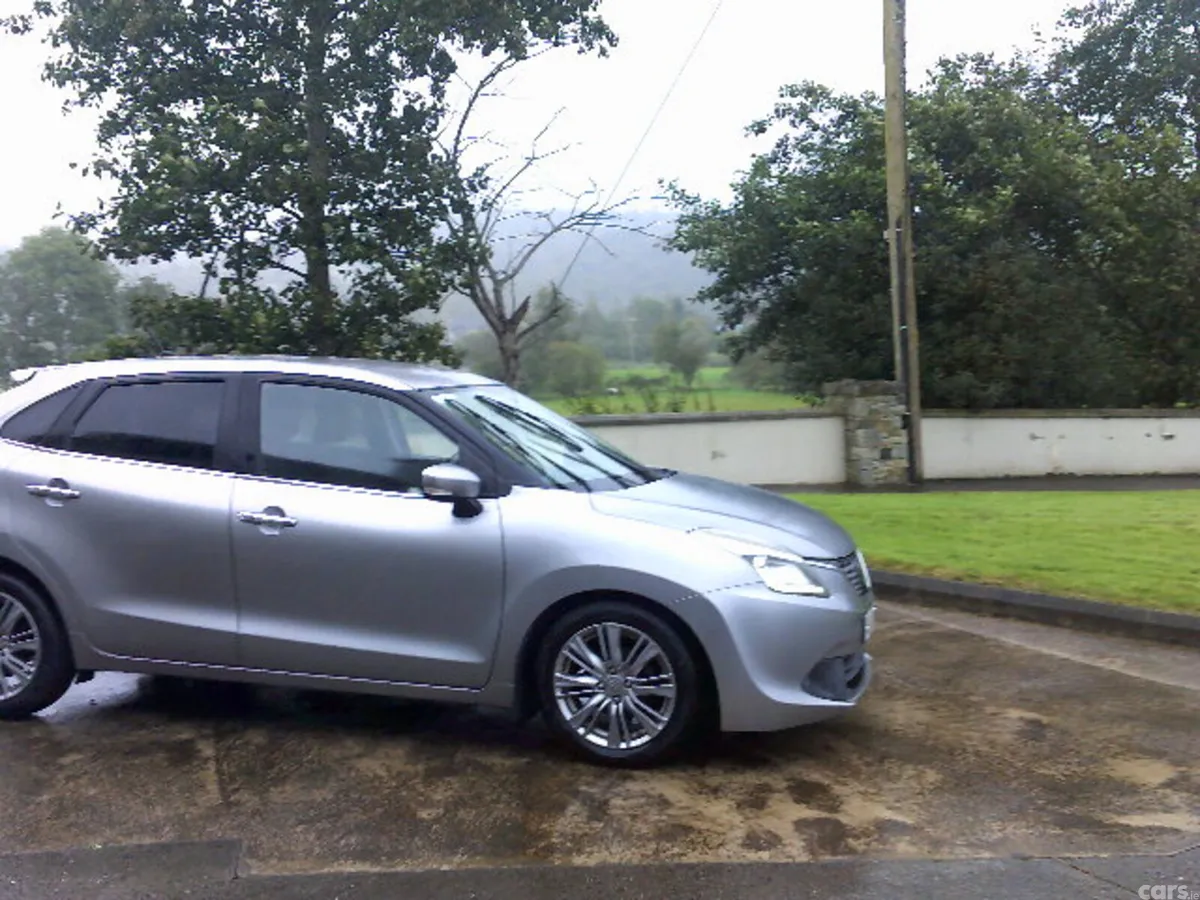 Suzuki Baleno Hatchback, Petrol, 2016, Silver