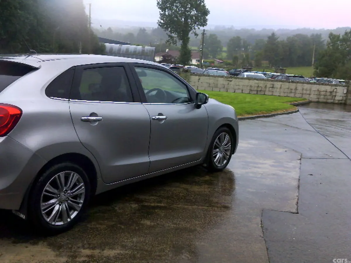 Suzuki Baleno Hatchback, Petrol, 2016, Silver