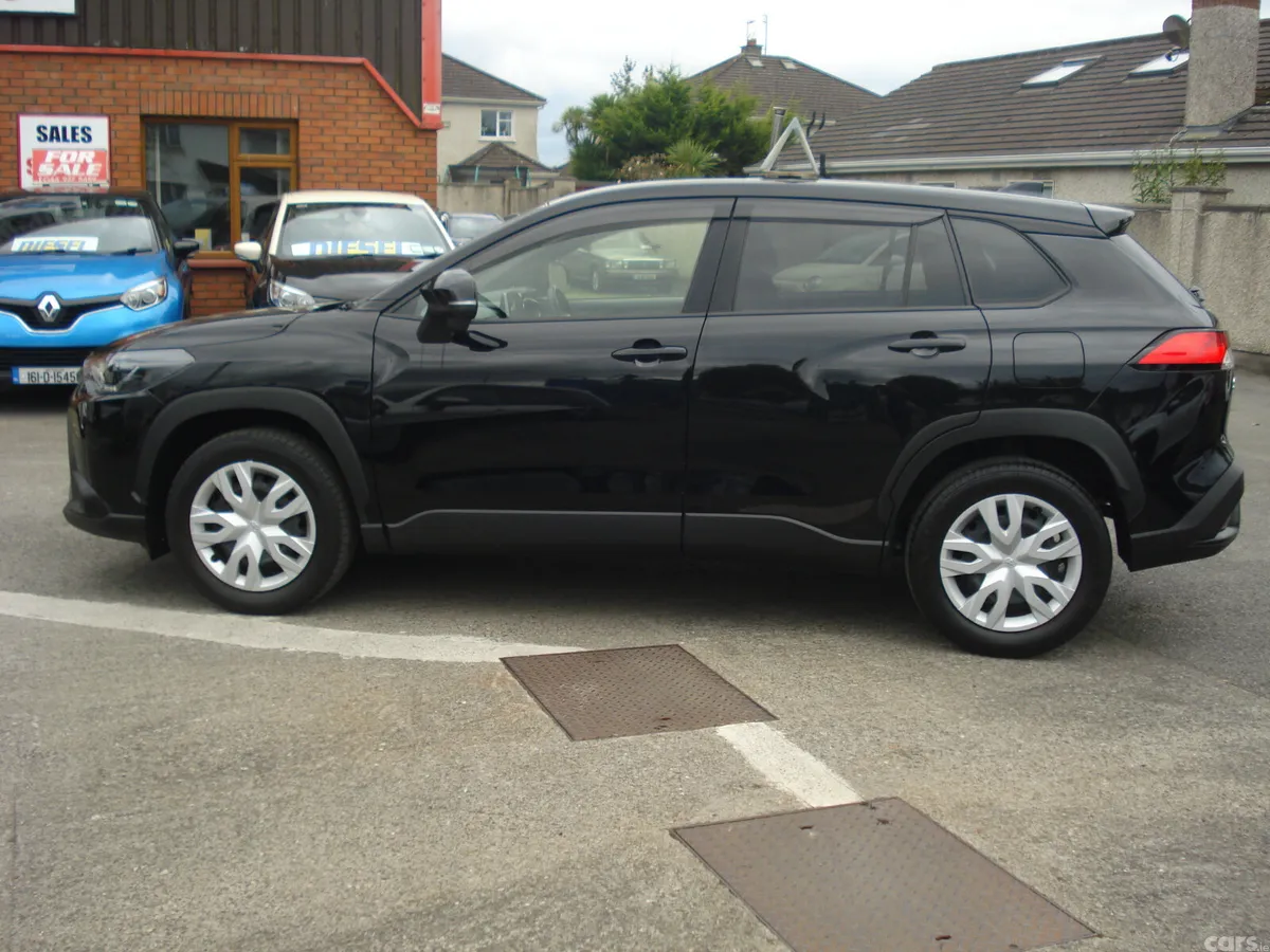 Toyota Corolla Cross MPV, Petrol Hybrid, 2023, Black