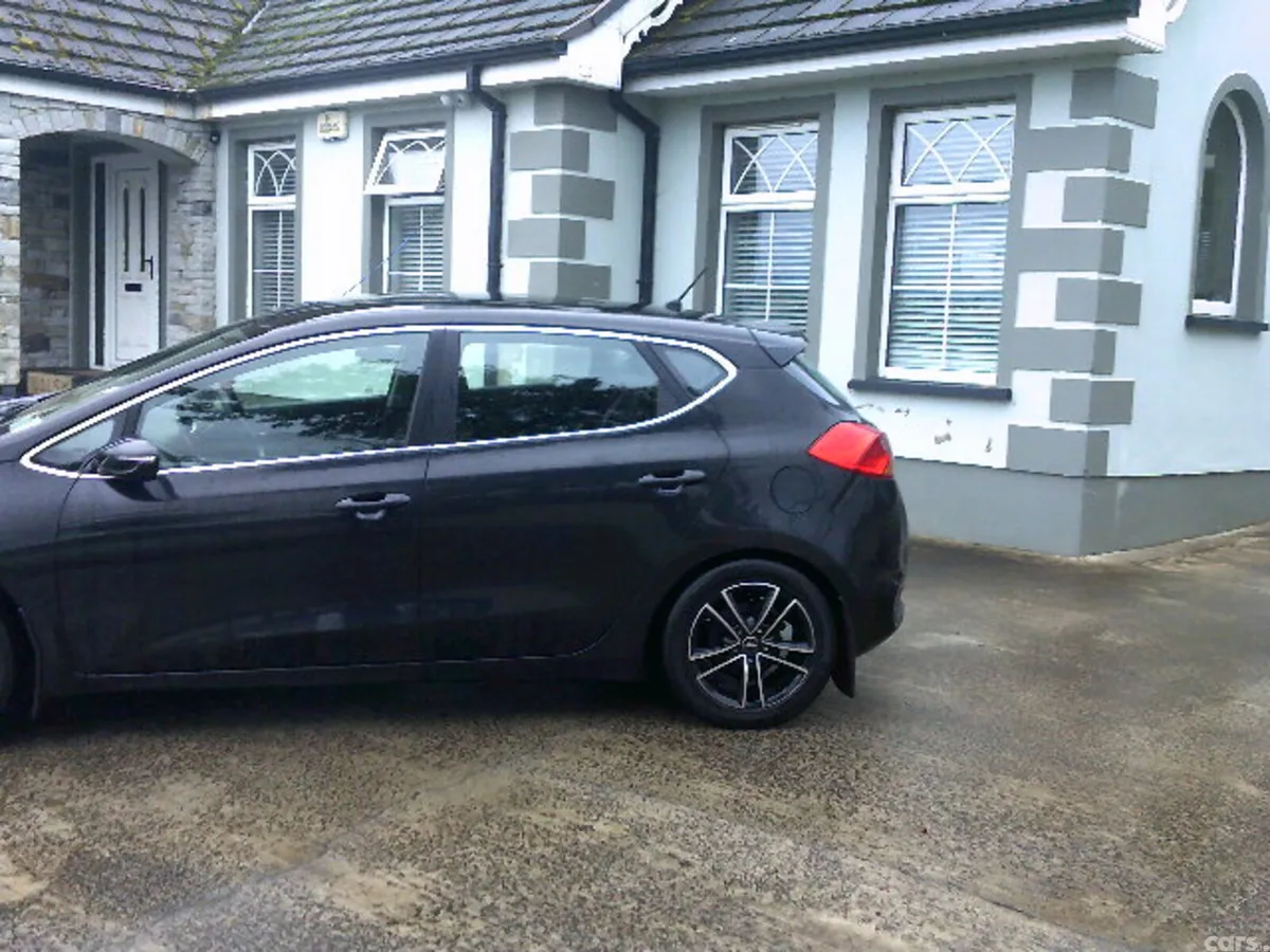 Kia Ceed Hatchback, Diesel, 2014, Black