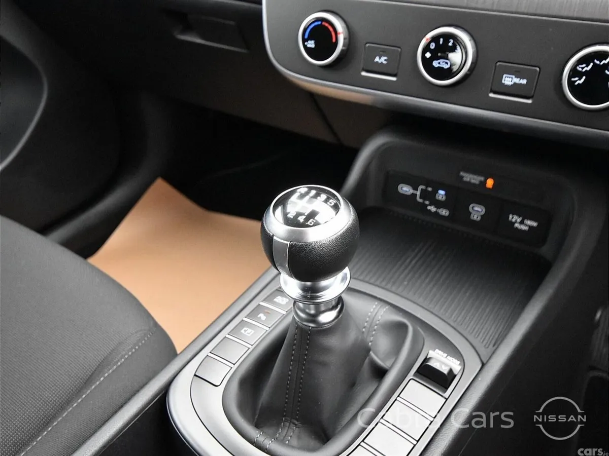 Hyundai KONA MPV, Petrol, 2023, Black