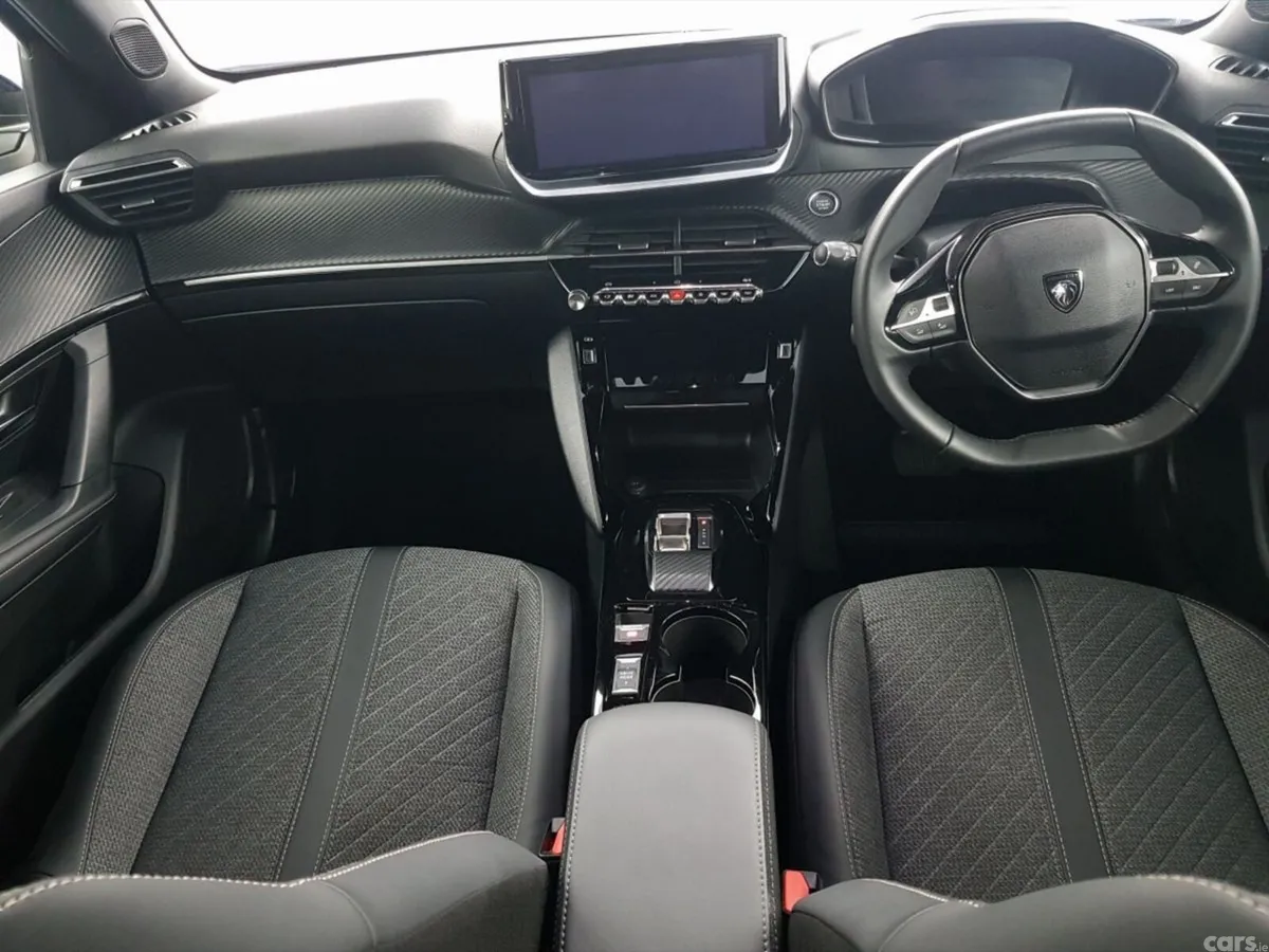 Peugeot 2008 SUV, Electric, 2024, Blue