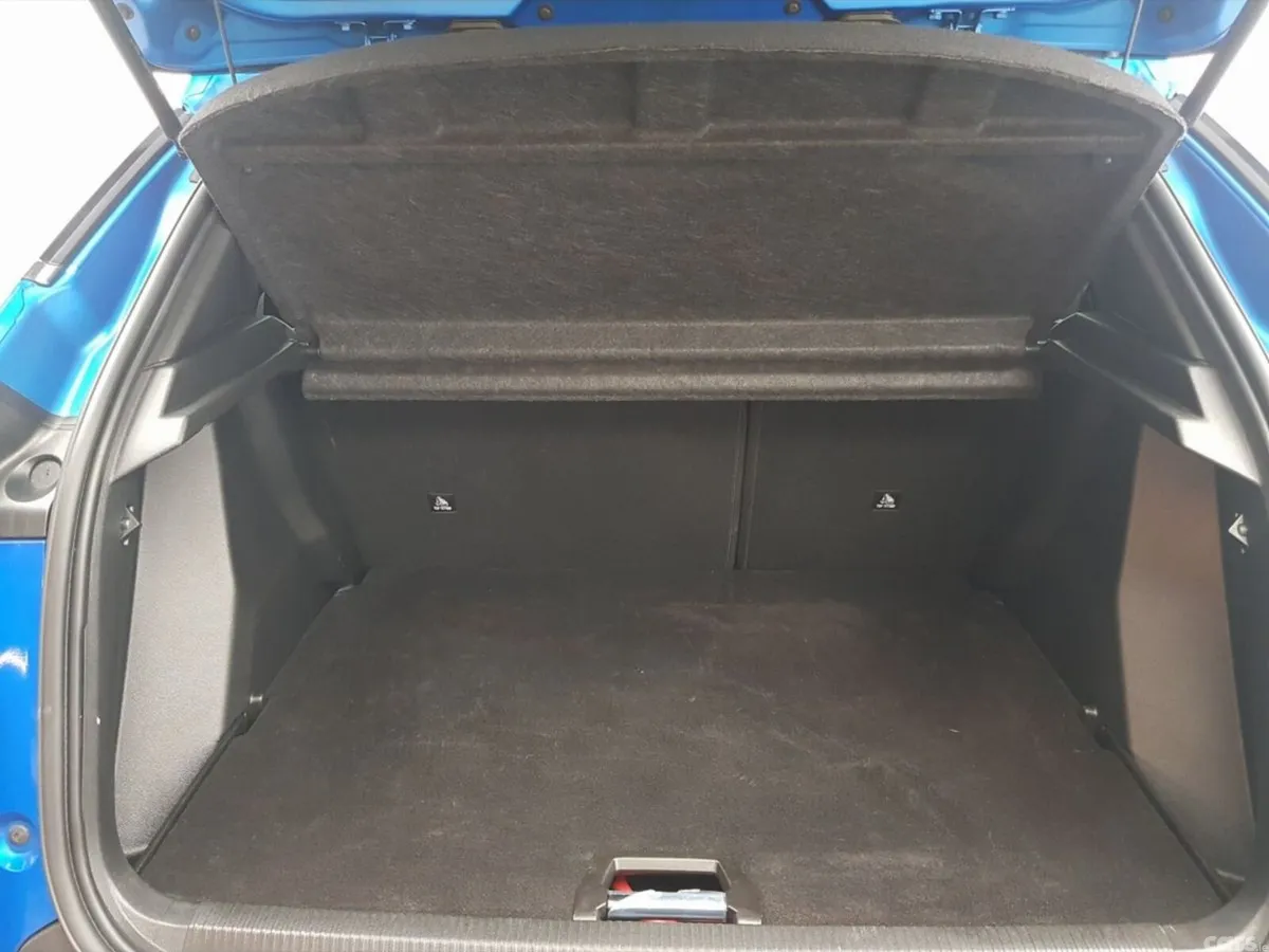 Peugeot 2008 SUV, Electric, 2024, Blue