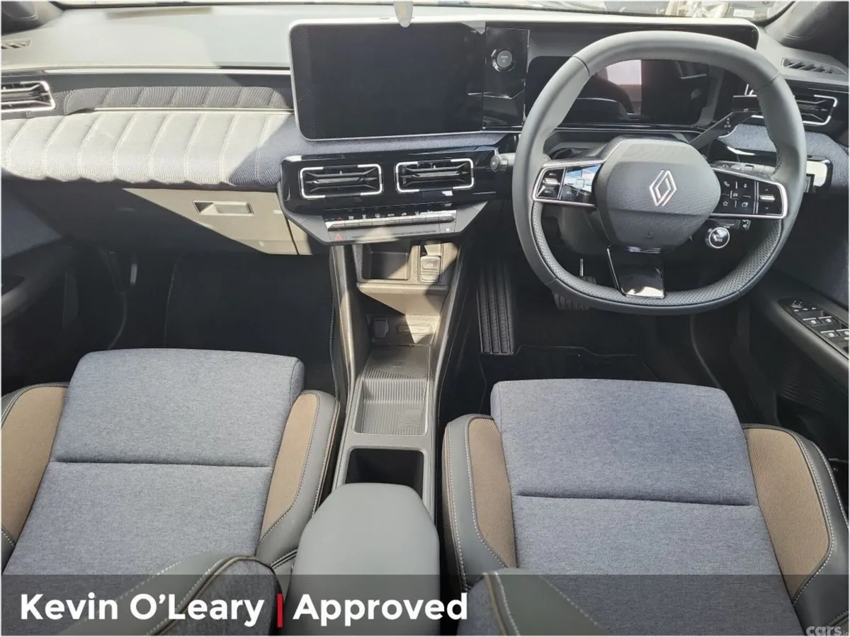 Renault 5 Hatchback, Electric, 2026, White