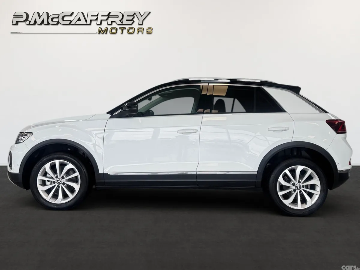 Volkswagen T-Roc SUV, Diesel, 2023, White
