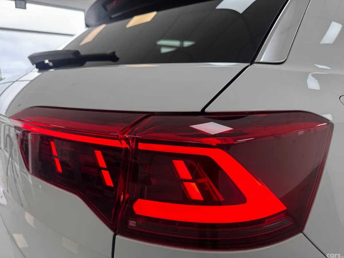 Volkswagen T-Roc SUV, Diesel, 2023, White