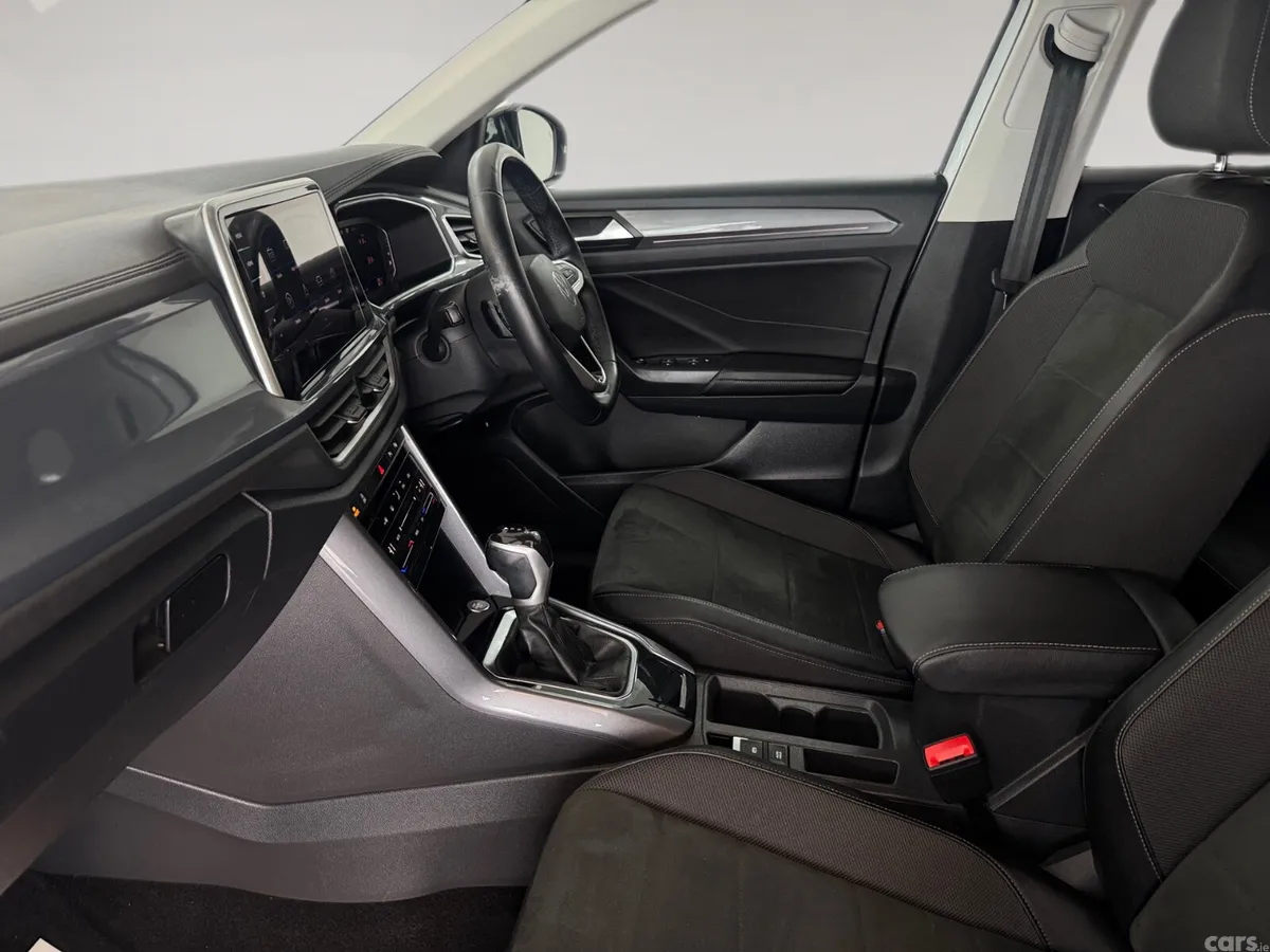 Volkswagen T-Roc SUV, Diesel, 2023, White