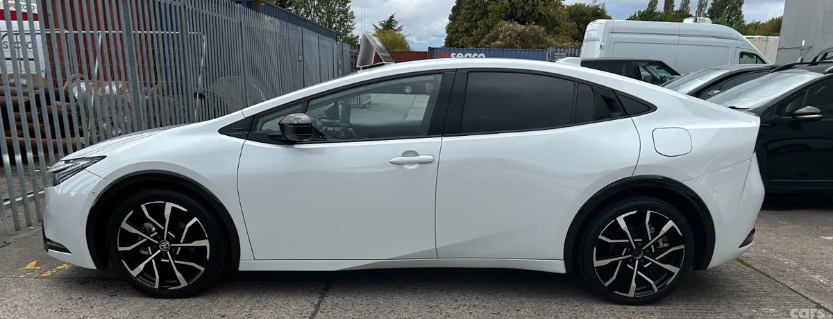 Toyota Prius Hatchback, Petrol Hybrid, 2024, White