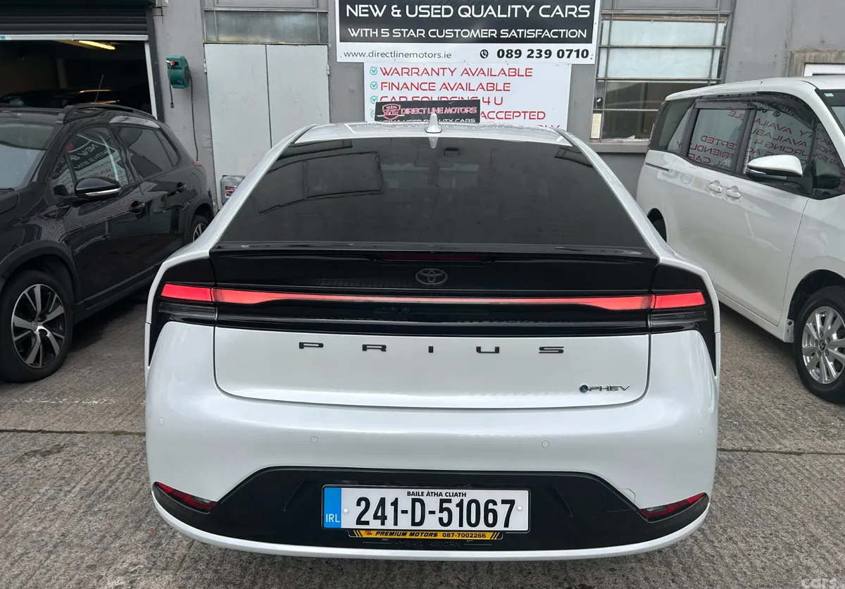 Toyota Prius Hatchback, Petrol Hybrid, 2024, White