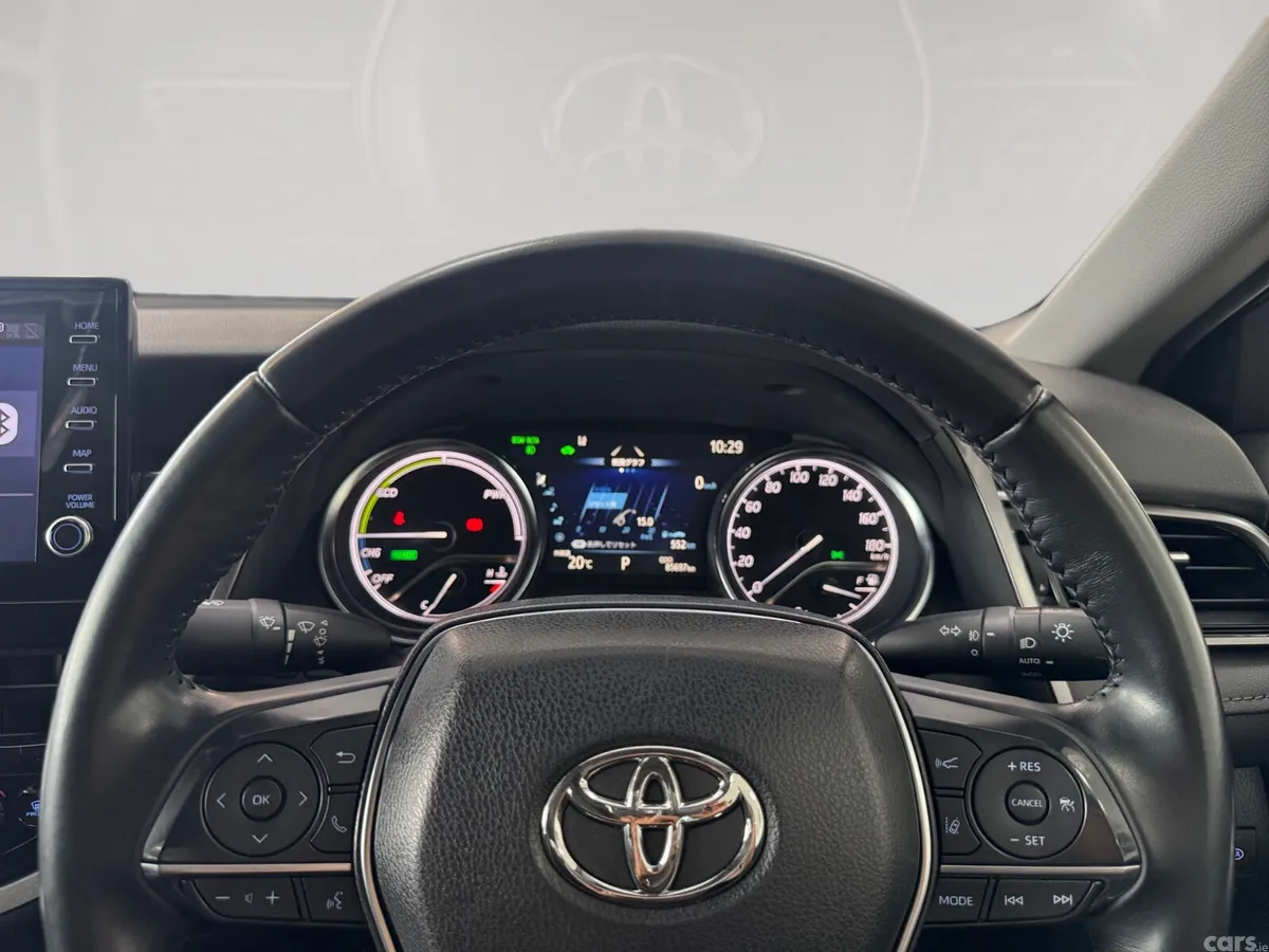 Toyota Camry Saloon, Petrol Hybrid, 2021, White