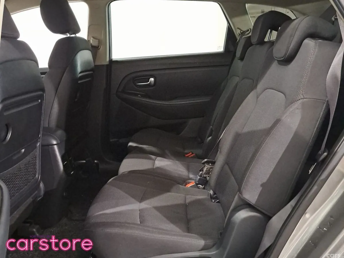 Kia Carens MPV, Diesel, 2016, Silver