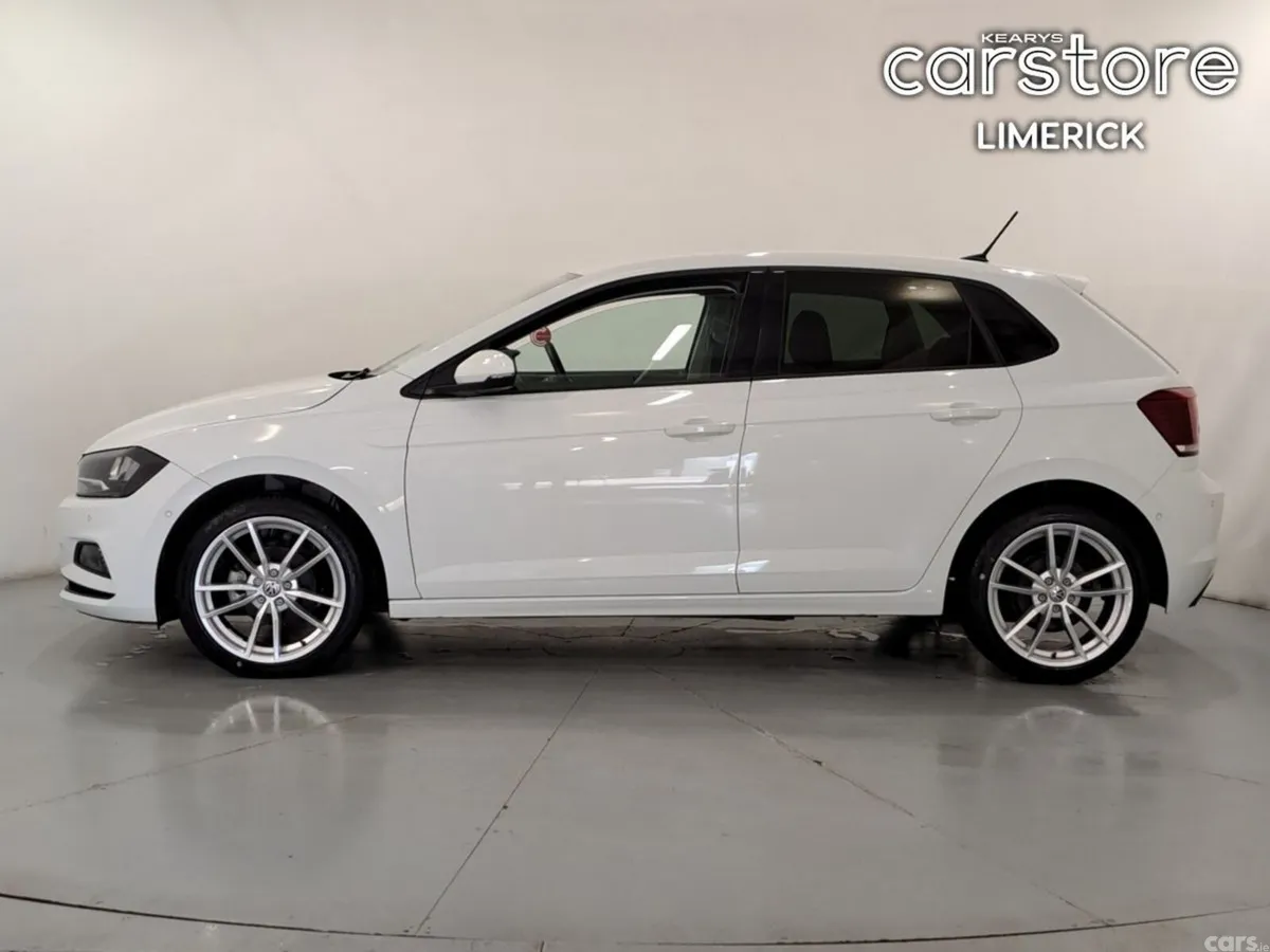 Volkswagen Polo Hatchback, Petrol, 2018, White