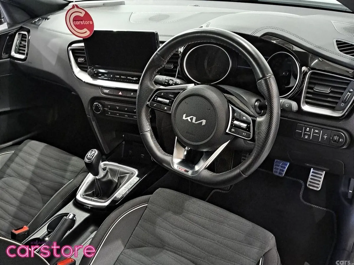 Kia Ceed Hatchback, Diesel Hybrid, 2023, Grey