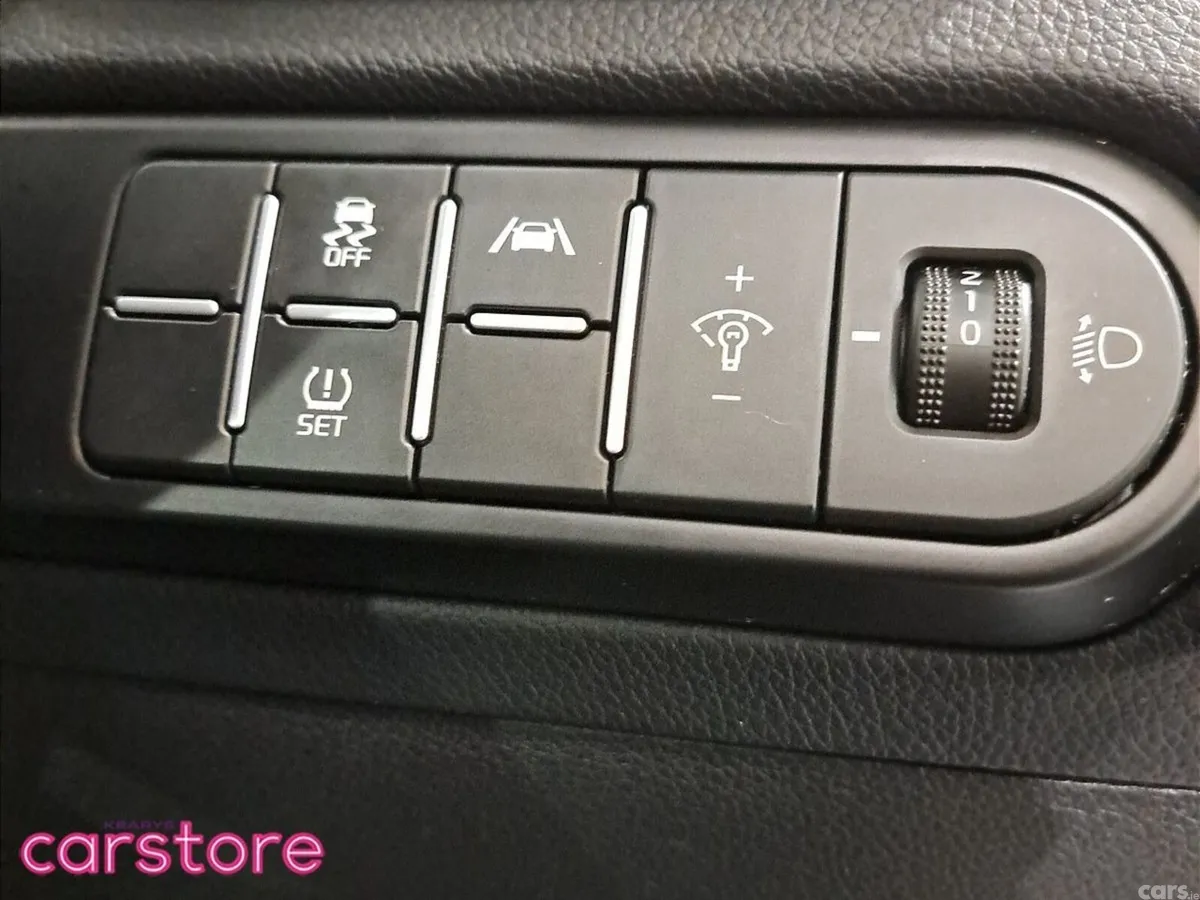 Kia Ceed Hatchback, Diesel Hybrid, 2023, Grey