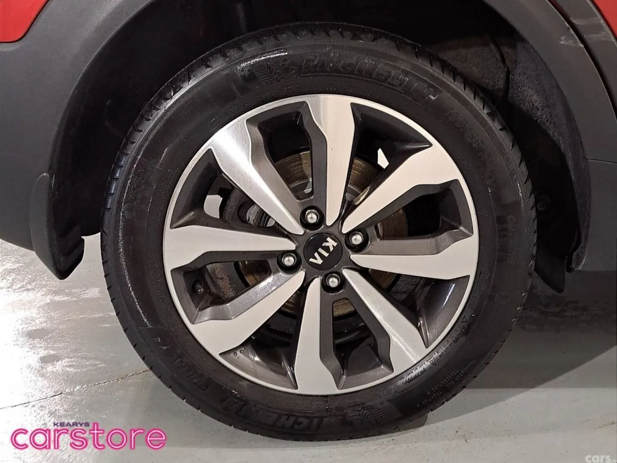 Kia Stonic Estate, Petrol, 2021, Red