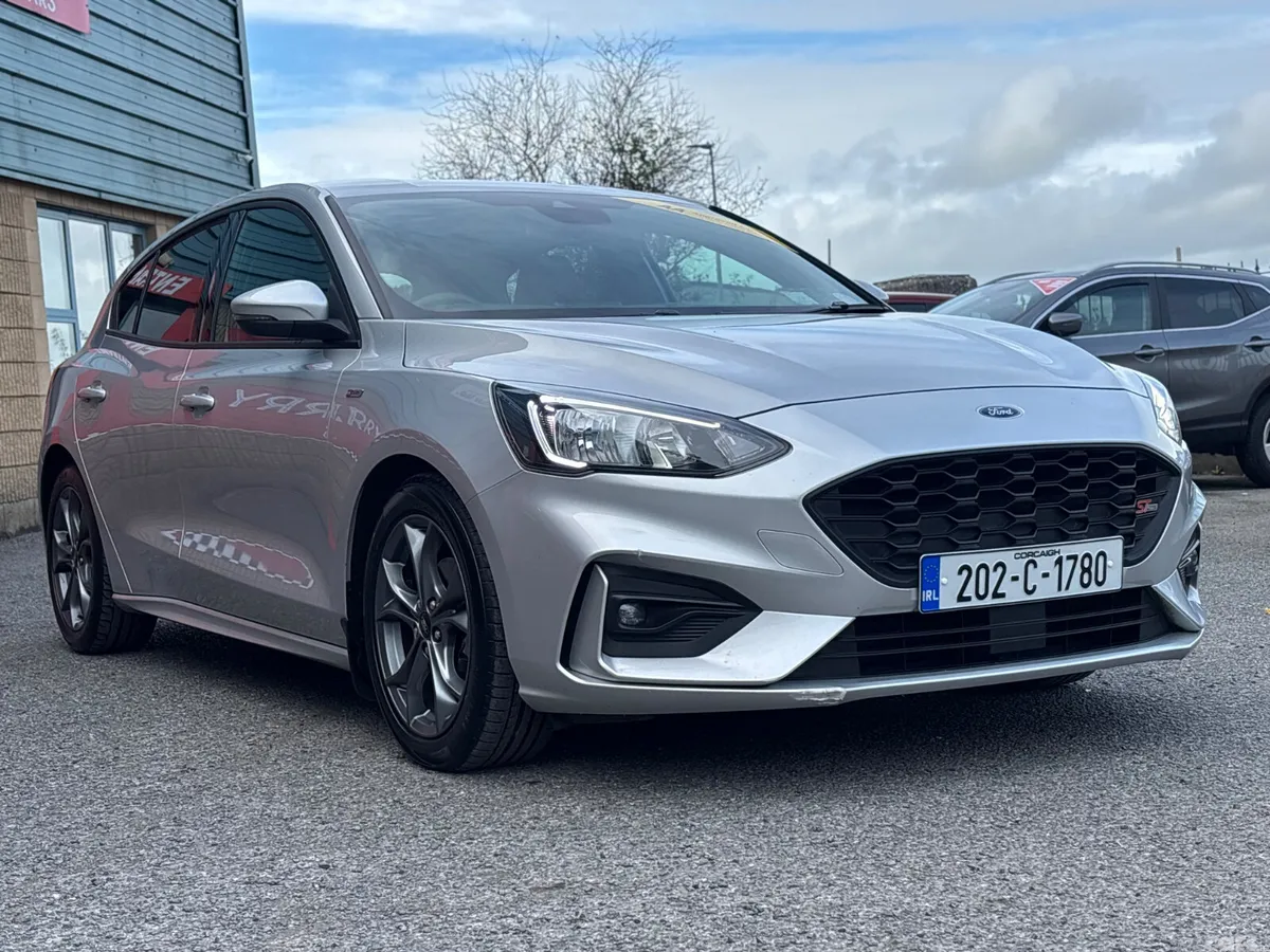 Ford Focus Hatchback, Diesel, 2020, Grey
