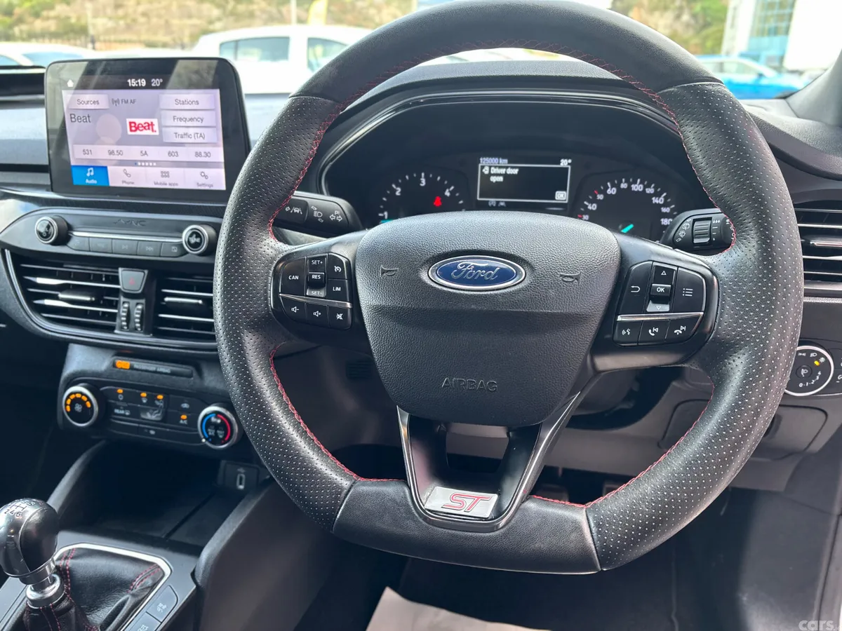 Ford Focus Hatchback, Diesel, 2020, Grey