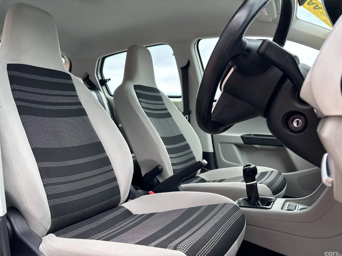 SEAT Mii Hatchback, Petrol, 2015, Silver