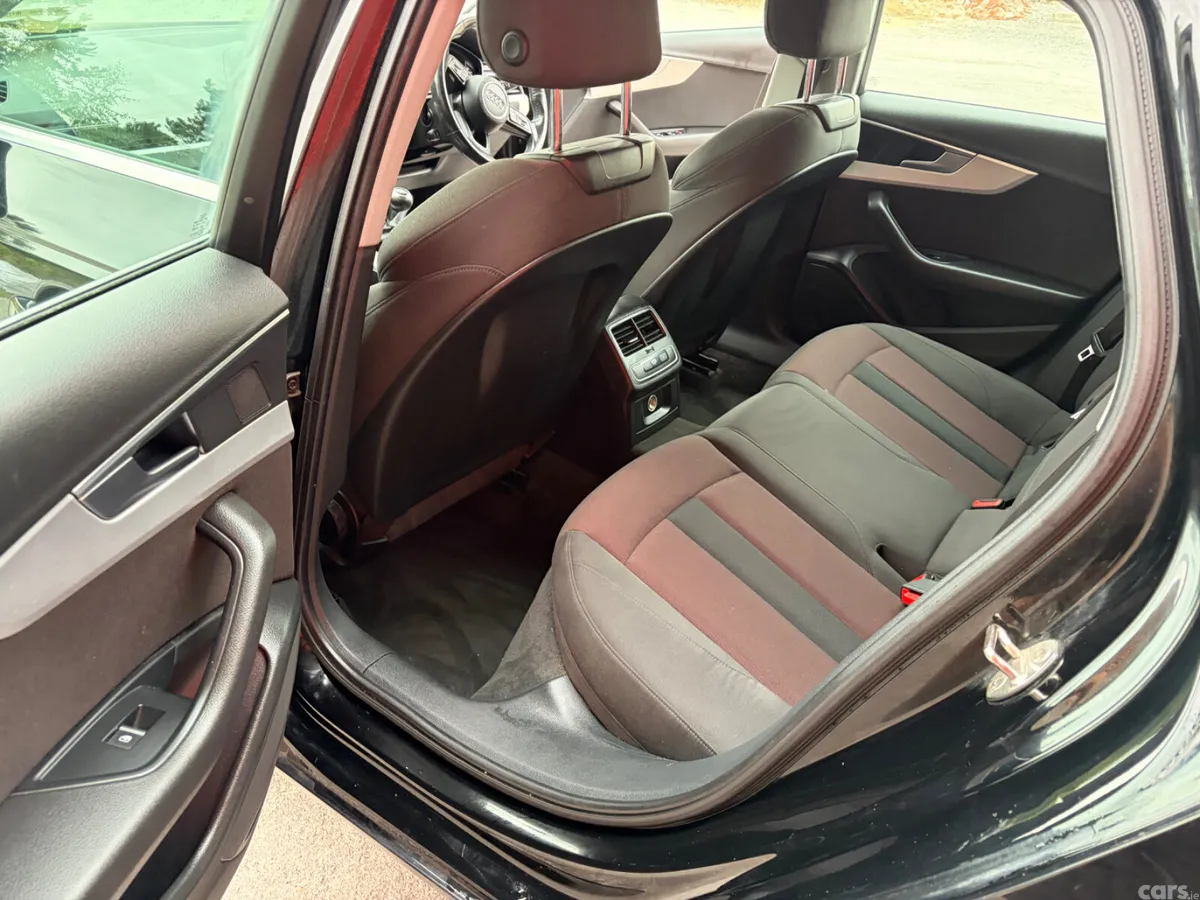 Audi A4 Saloon, Diesel, 2015, Black