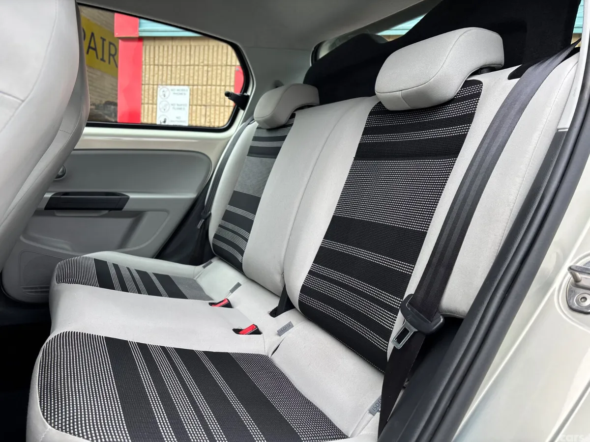 SEAT Mii Hatchback, Petrol, 2015, Silver