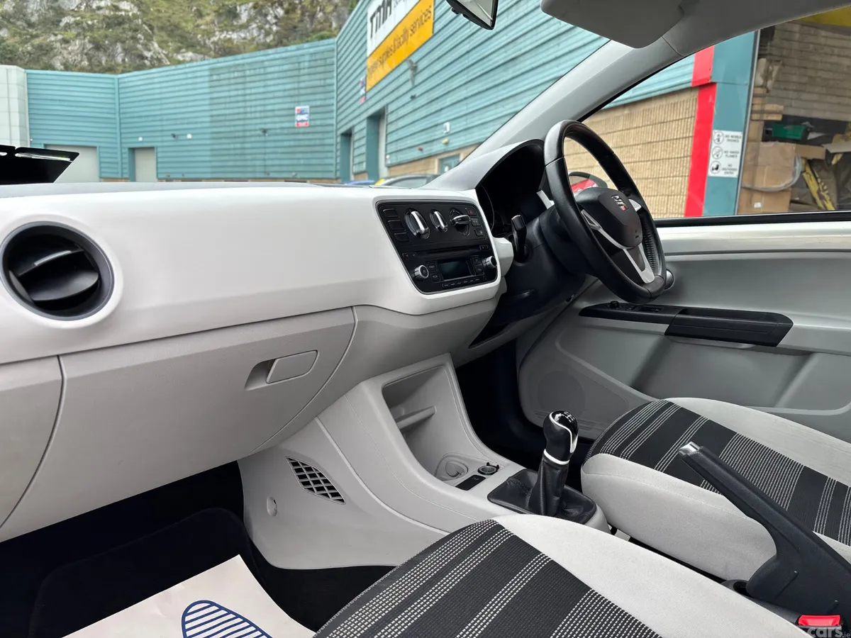 SEAT Mii Hatchback, Petrol, 2015, Silver