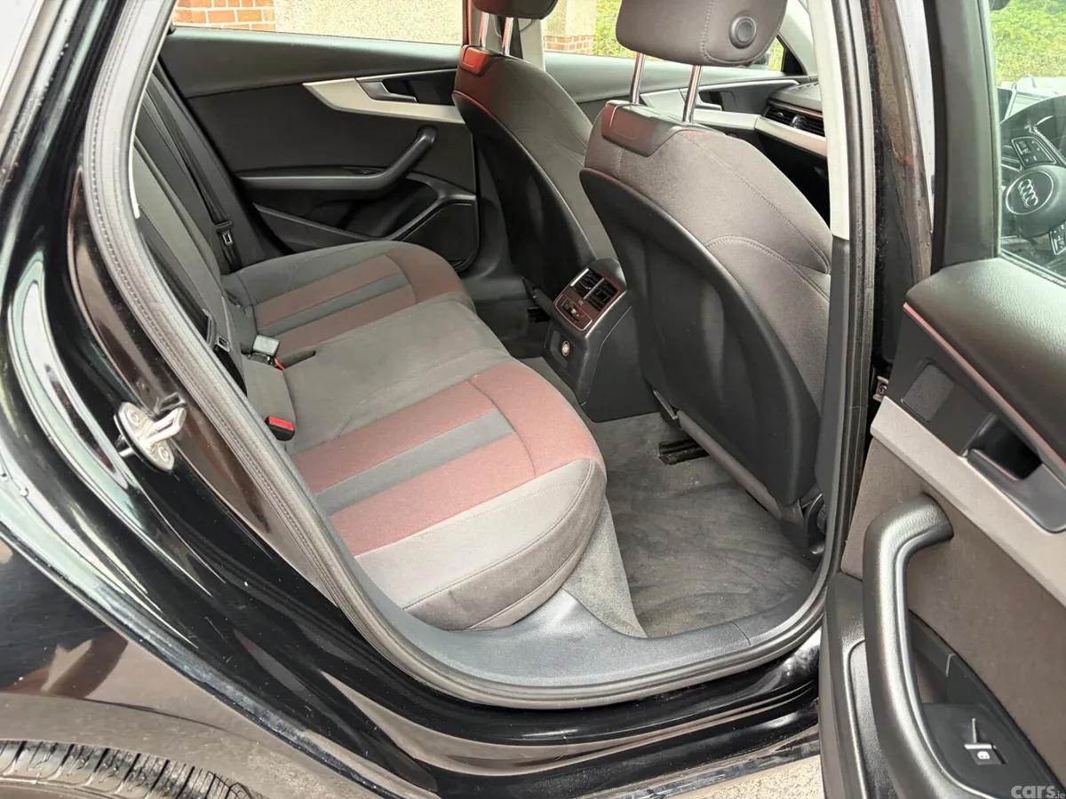 Audi A4 Saloon, Diesel, 2015, Black