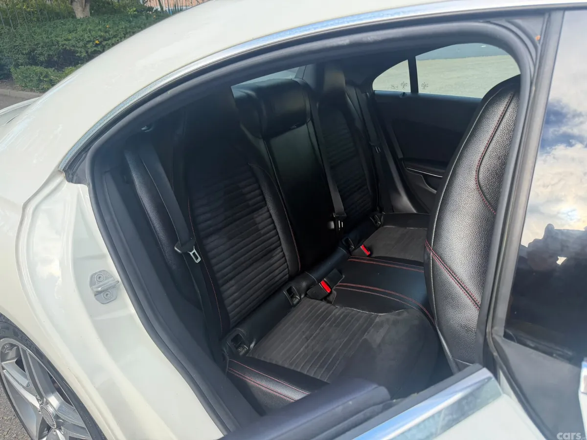 Mercedes-Benz CLA Saloon, Petrol, 2014, White