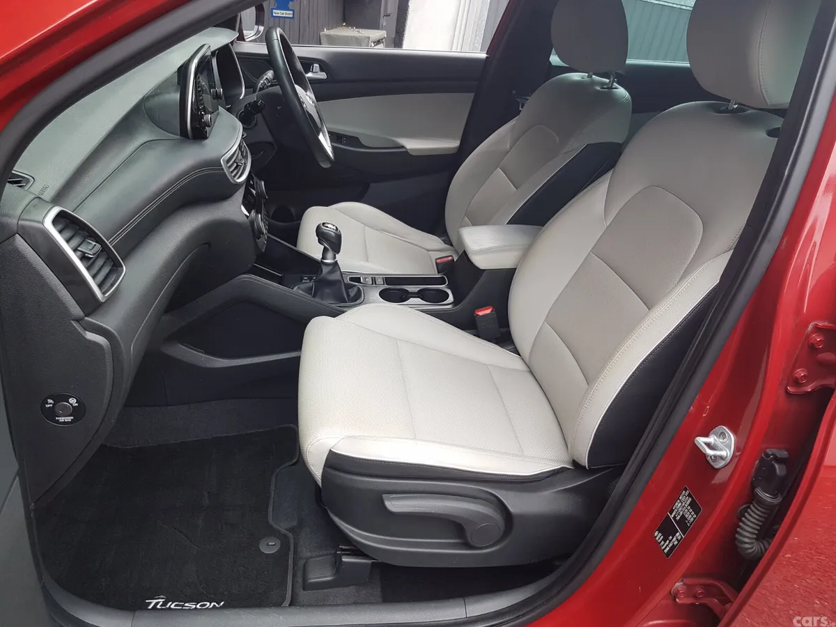 Hyundai Tucson SUV, Diesel, 2019, Red