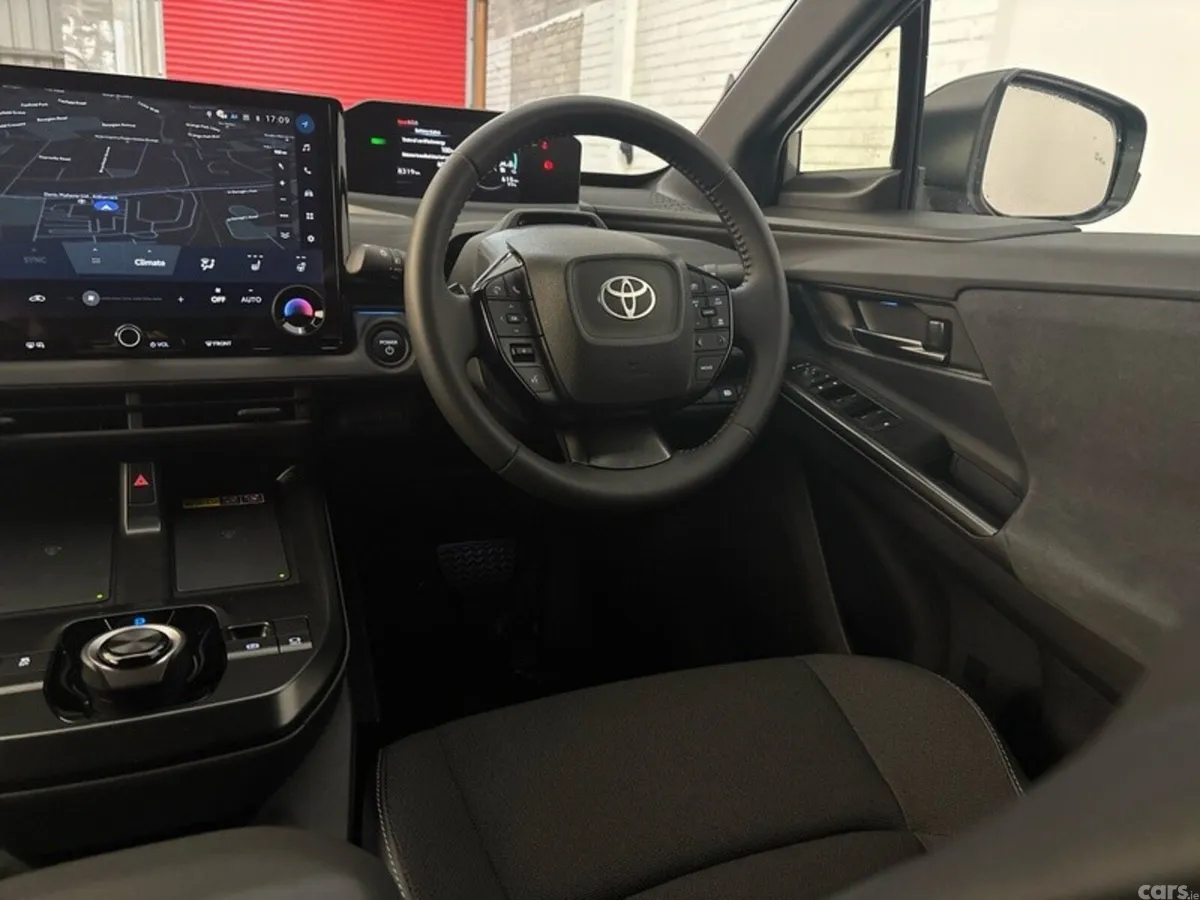 Toyota C-HR Estate, Electric, 2026, Grey