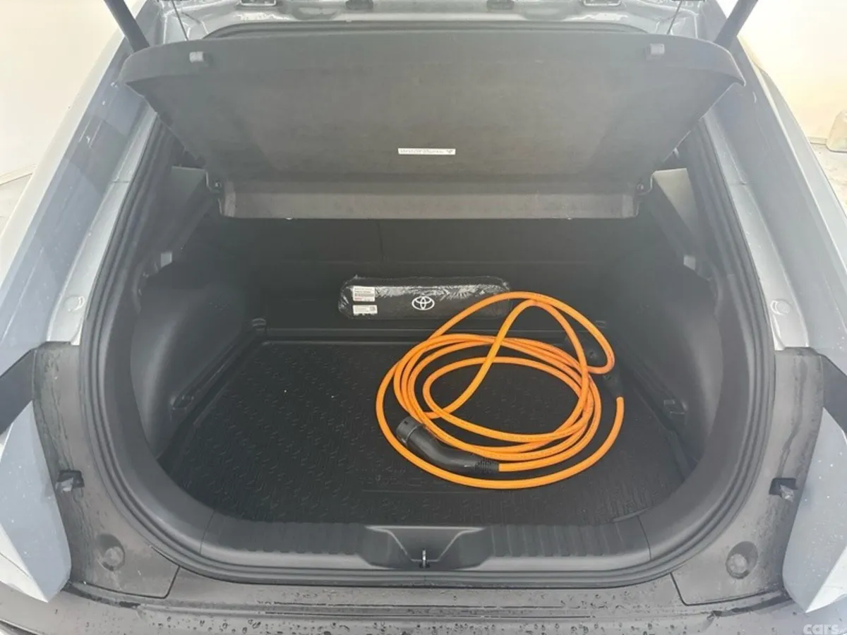 Toyota C-HR Estate, Electric, 2026, Grey