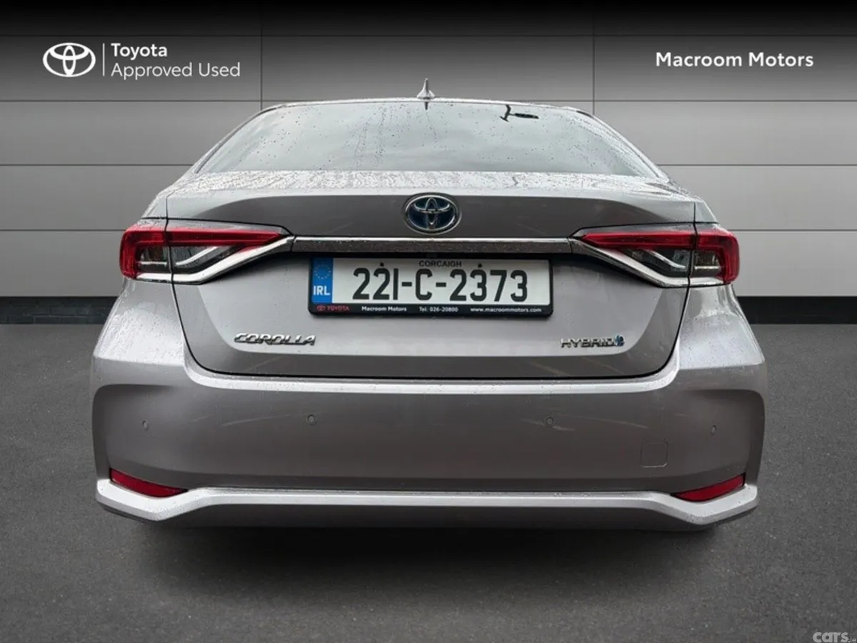 Toyota Corolla Saloon, Petrol Hybrid, 2022, Grey