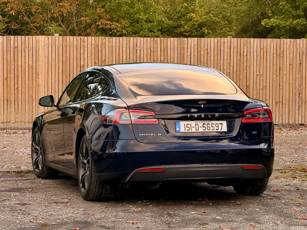 Tesla Model S Hatchback, Electric, 2015, Blue