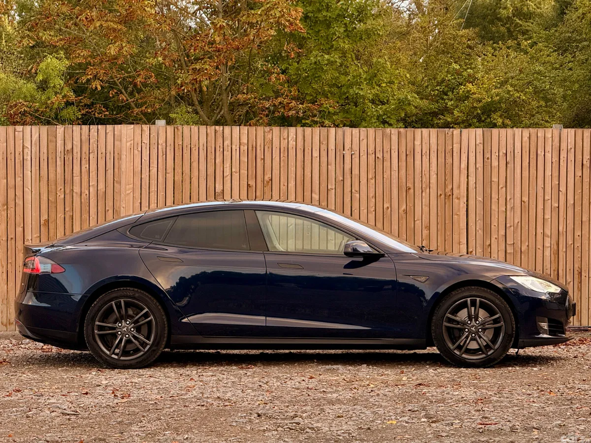 Tesla Model S Hatchback, Electric, 2015, Blue