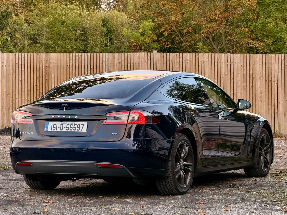 Tesla Model S Hatchback, Electric, 2015, Blue