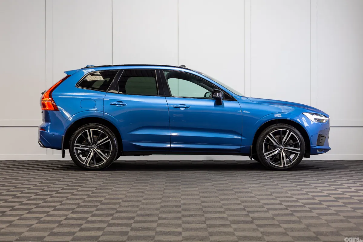 Volvo XC60 SUV, Diesel, 2020, Blue