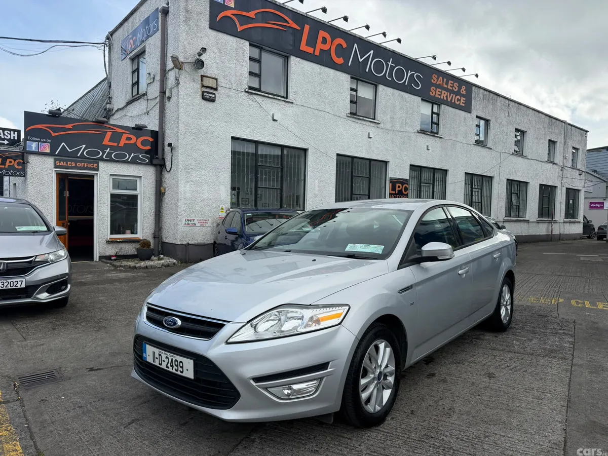 Ford Mondeo Saloon, Diesel, 2011, Silver