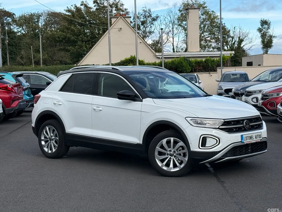 Volkswagen T-Roc SUV, Petrol, 2023, White