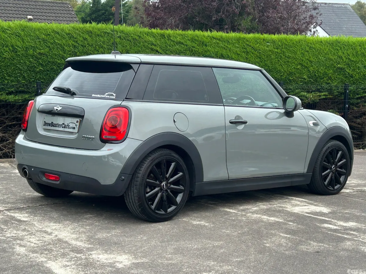 Mini Cooper Hatchback, Petrol, 2018, Grey