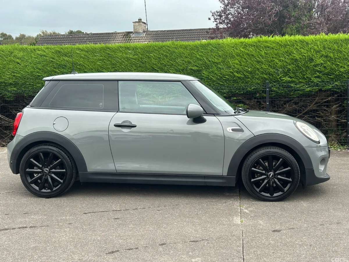 Mini Cooper Hatchback, Petrol, 2018, Grey