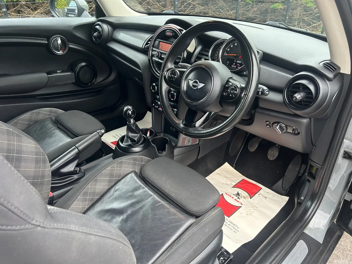 Mini Cooper Hatchback, Petrol, 2018, Grey