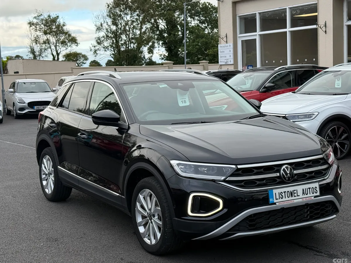 Volkswagen T-Roc SUV, Diesel, 2023, Black