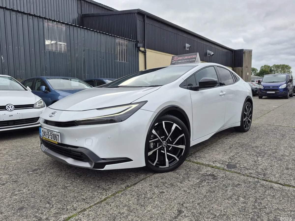 Toyota Prius Hatchback, Petrol Hybrid, 2024, White