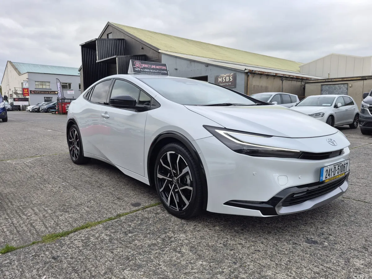 Toyota Prius Hatchback, Petrol Hybrid, 2024, White