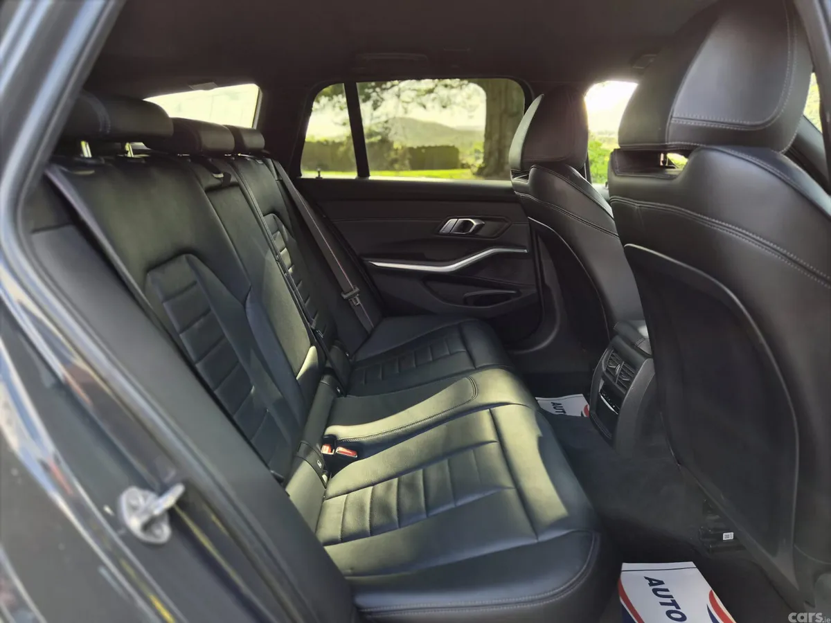 BMW 3-Series Estate, Petrol Plug-in Hybrid, 2022, Grey