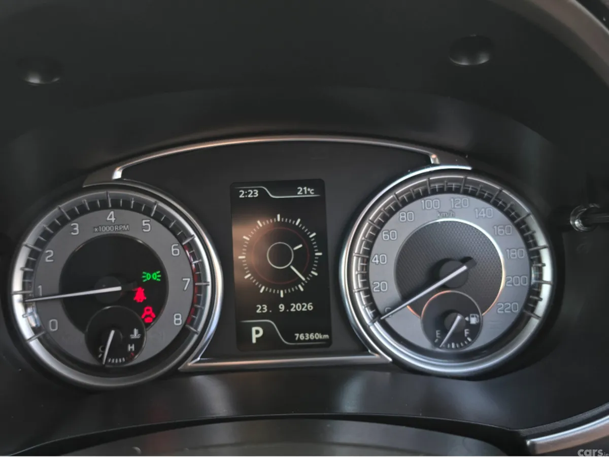 Suzuki Vitara SUV, Petrol Hybrid, 2021, Gold